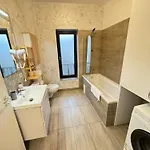 Premier Luxury Lipatti By Glam - Parking Option Τιμισοάρα