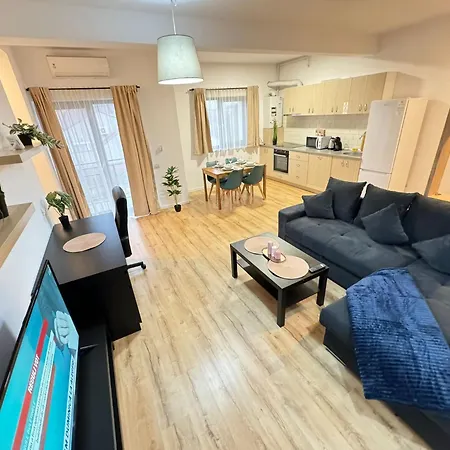 Premier Luxury Lipatti By Glam - Parking Option 公寓