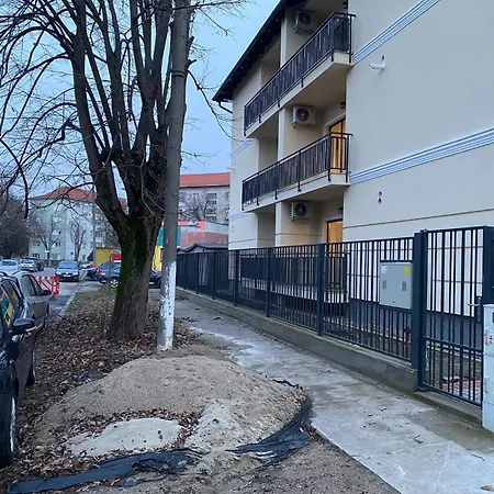 Premier Luxury Lipatti By Glam - Parking Option *