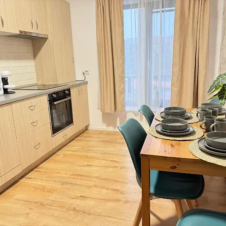 Premier Luxury Lipatti By Glam * Timișoara