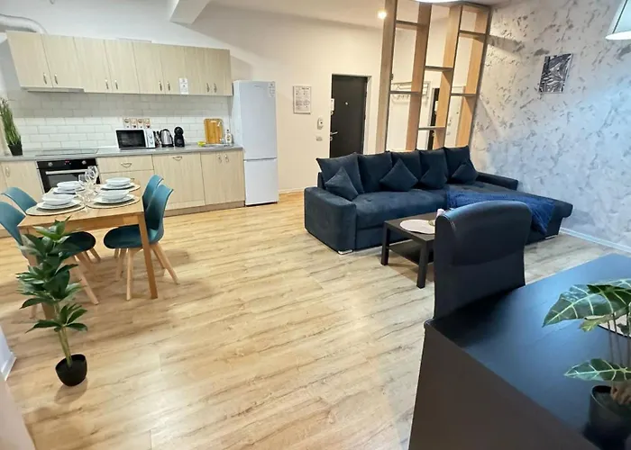 Premier Luxury Lipatti By Glam - Parking Option شقة