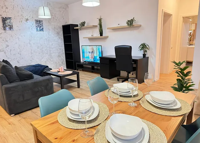 Premier Luxury Lipatti By Glam - Parking Option تيميشورا