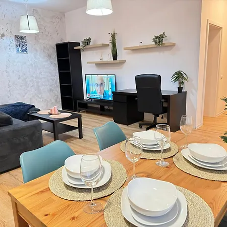 Premier Luxury Lipatti By Glam Timişoara